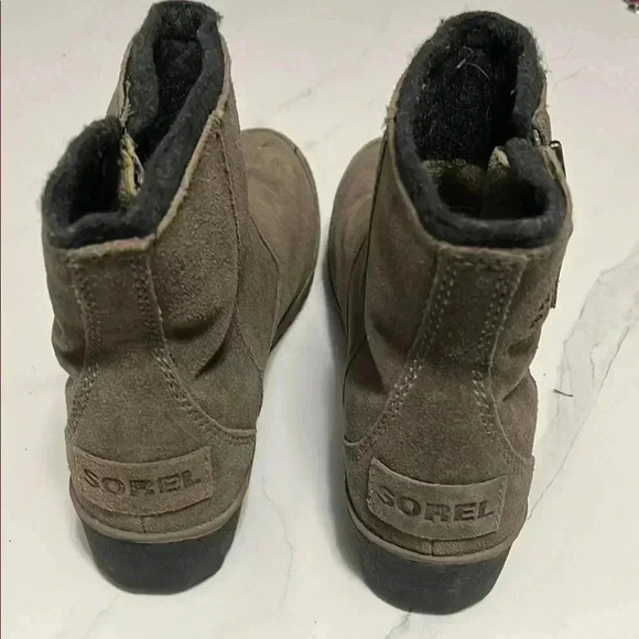 Sorel waterproof Suede boots - Picture 3 of 5